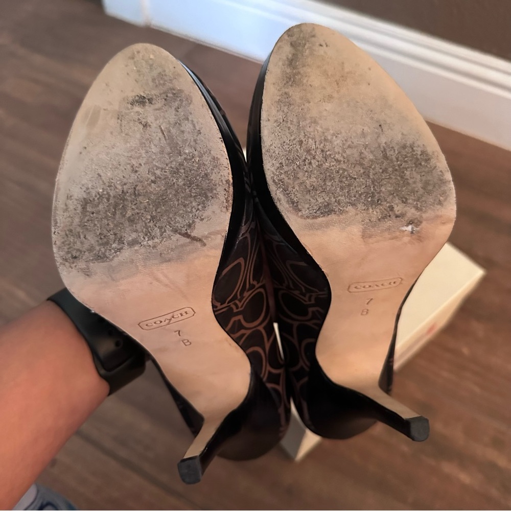 Coach high heel pumps - Picture 12 of 13